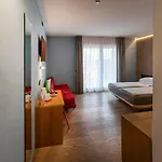 Ambienthotel Primaluna 3s 3* 马尔切西内