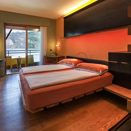 Ambienthotel Primaluna Ξενοδοχείο Μαλτσεζίνε