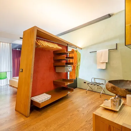 Ξενοδοχείο Ambienthotel Primaluna 3*