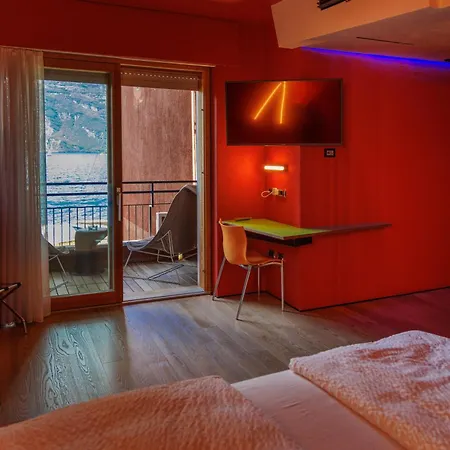 Ξενοδοχείο Ambienthotel Primaluna Μαλτσεζίνε
