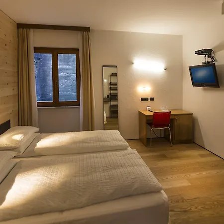 Hotel Ambienthotel Primaluna 3*