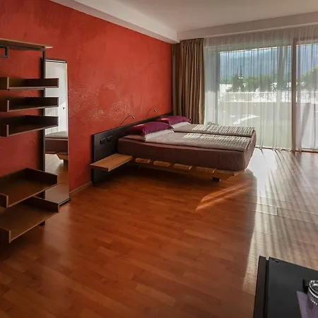 Ambienthotel Primaluna 3*
