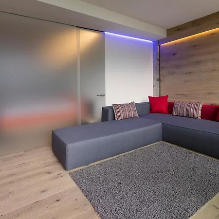 Ambienthotel Primaluna 3s 3* מאלצ'סינה