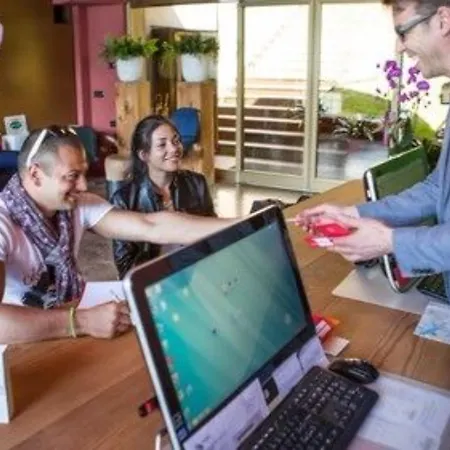 Ambienthotel Primaluna 3s 3* מאלצ'סינה