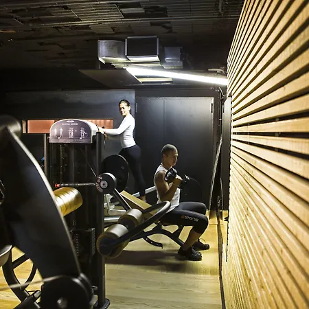 ホテル Ambienthotel Primaluna 3s 3*