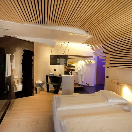 Ambienthotel Primaluna 3s Hotel Malcesine