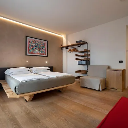 מלון Ambienthotel Primaluna 3s 3*