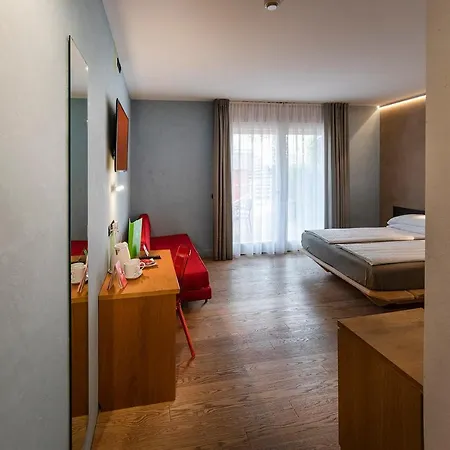 Ambienthotel Primaluna 3s 3* Malcesine